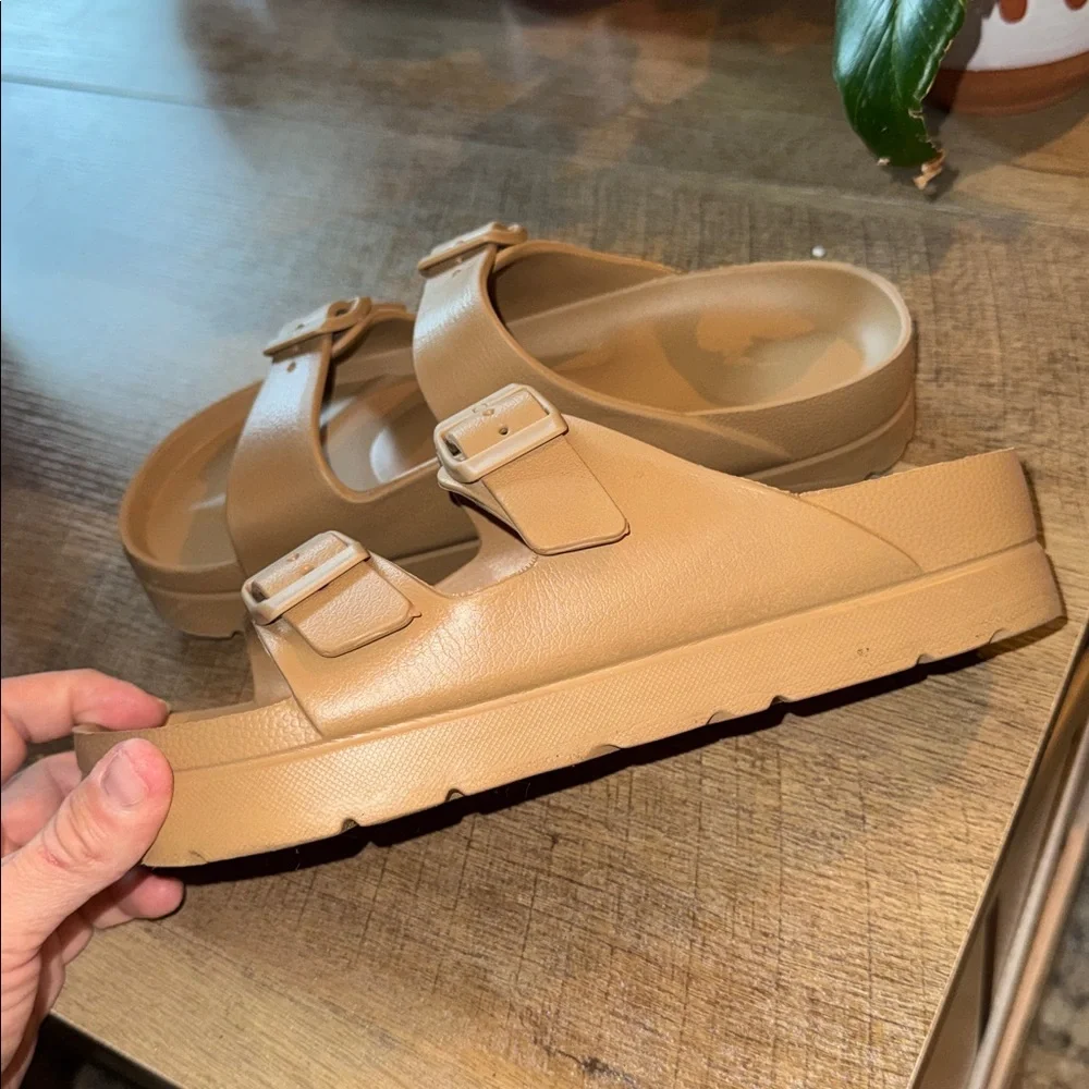 Platforms - Picture 3 of 4